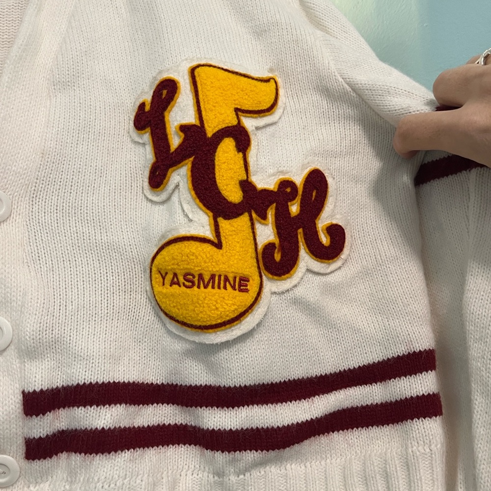 Vintage high school band varsity Cardigan with musical logo🎵